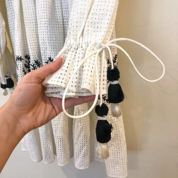 RARE Hemant & Nandita Embroidered Eyelet Tassled V Neck Cotton Mini Dress XS NWT - Picture 2 of 11